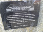 Het monument op de plek waar de school stond.
<br/>
Aukje van de Meulen, 2017